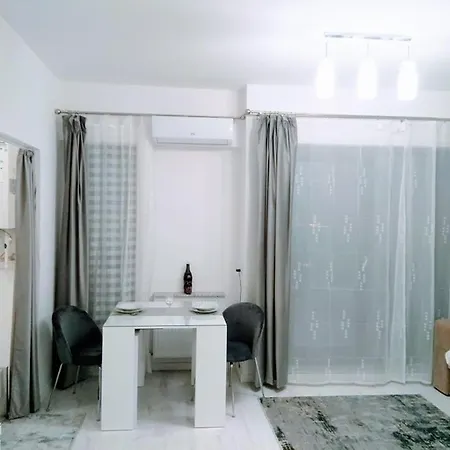 Far-primavera Appartement Constanţa