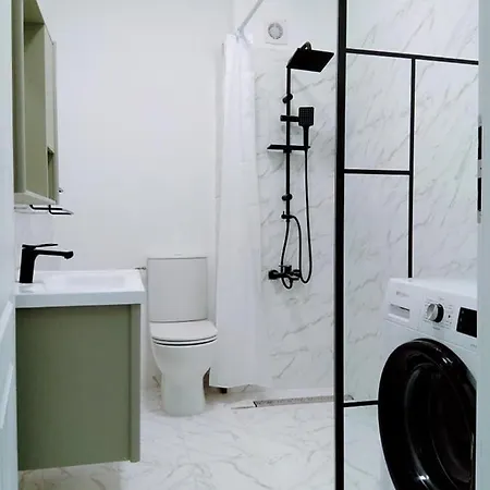 Far-primavera アパート コンスタンツァ