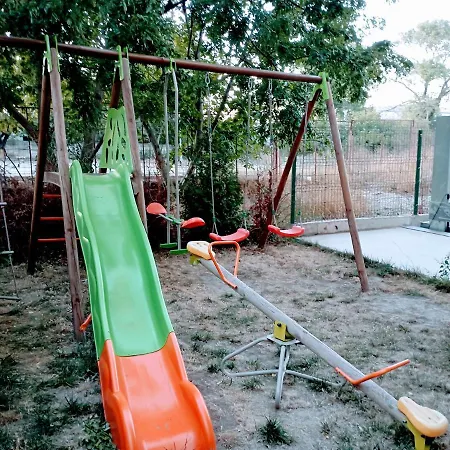 アパート Far-primavera